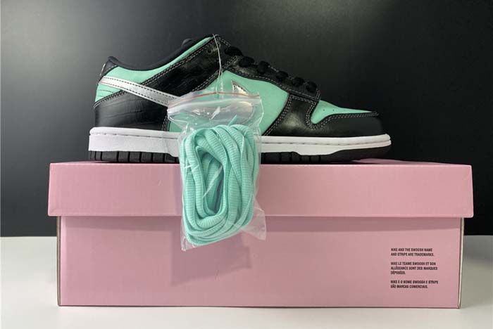 Air Jordan 1 Low 553558-117