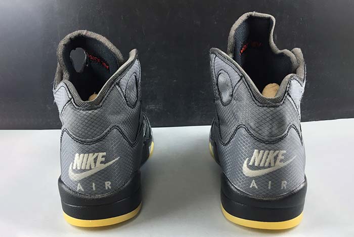 Off-White  AIR JORDAN 5 SP BLACK MUSLIN FIRE RED CT8480-001