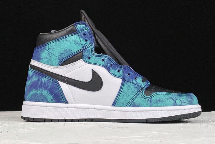 WMNS AIR JORDAN 1 HIGH OG CD0461-100