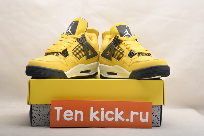 Jordan 4 Retro CT8527-700