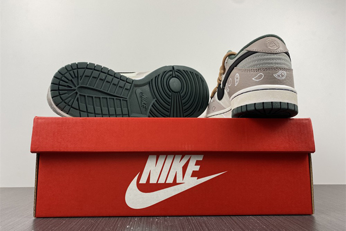 Nike Dunk Low RETRO  DH0957-100