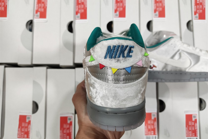 “Nike Dunk Low"Ice and Snow Festival"  DO2326-001