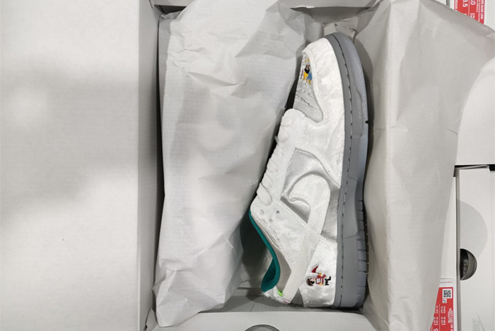 “Nike Dunk Low"Ice and Snow Festival"  DO2326-001