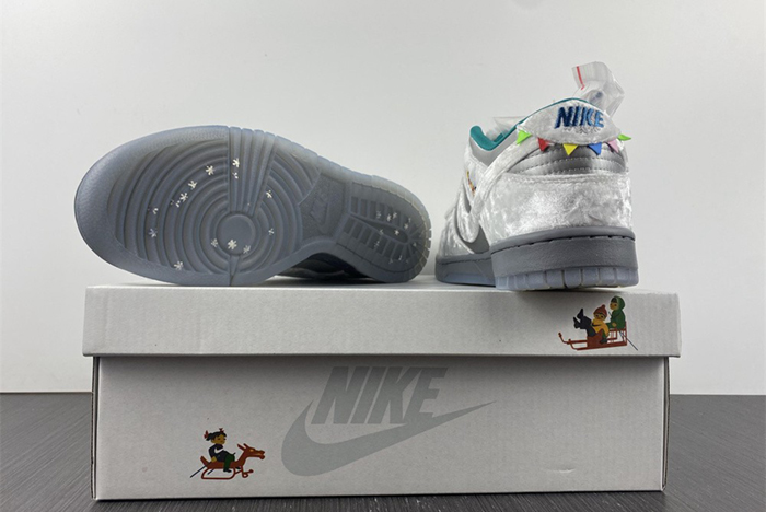 “Nike Dunk Low"Ice and Snow Festival"  DO2326-001