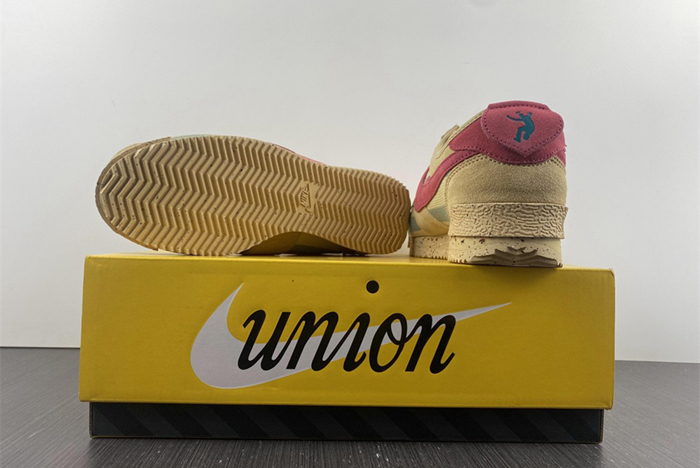 Union x Nike Cortez DR1413-200