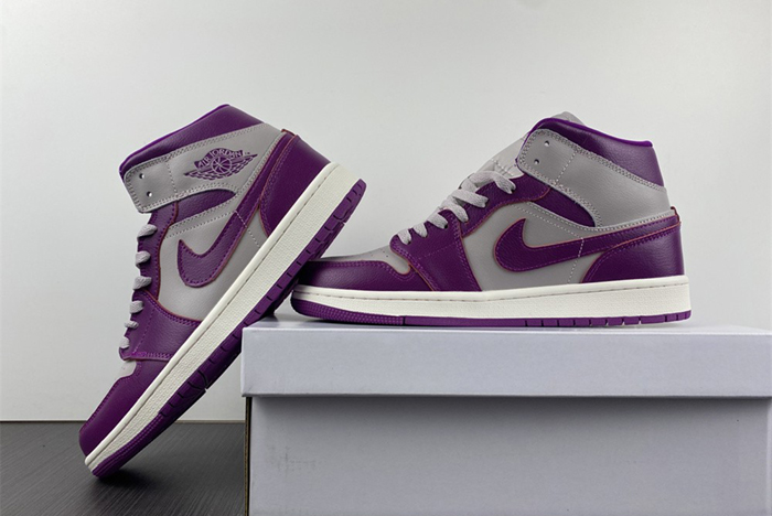Air Jordan 1 Mid "Magenta” BQ6472-501