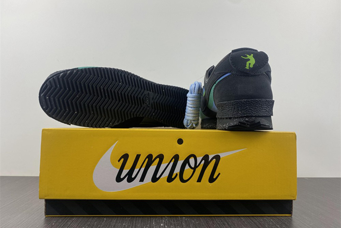 Union x Nike Cortez  DR1413-001