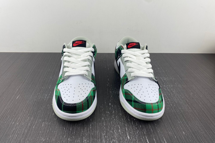 Nike Dunk Low “Plaid”  DV0827-100