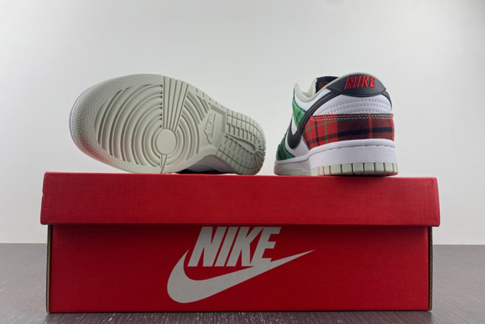 Nike Dunk Low “Plaid”  DV0827-100