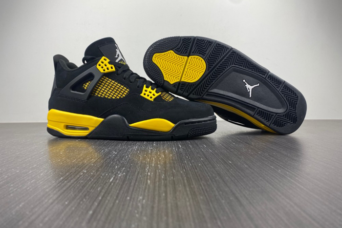 Air Jordan 4  Retro Thunder  308497-008