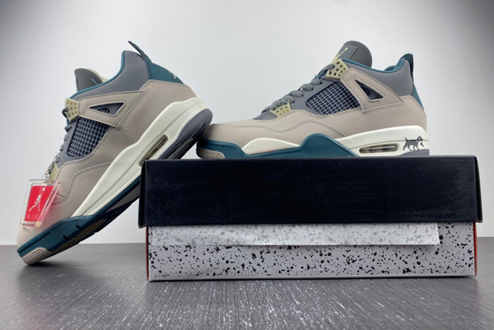 Air Jordan 4 SECRAFT  DV3742-021 new
