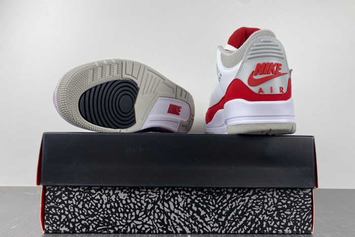 Air Jordan 3 tinker  CJ0939-100