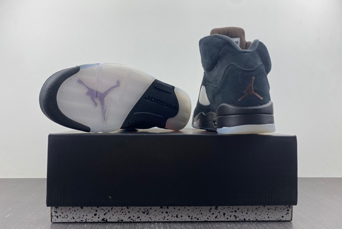 A Ma Maniére x Air Jordan 5 “Black”  FD1330-001