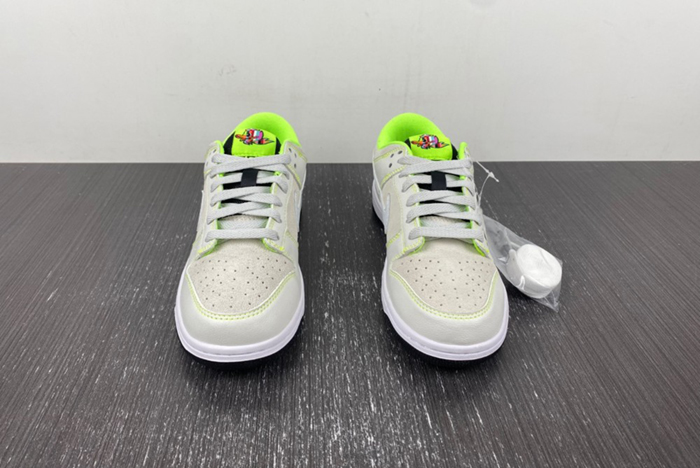 NIke  Dunk Low Oregon PE “Ducks of a Feather”  FQ7260-001