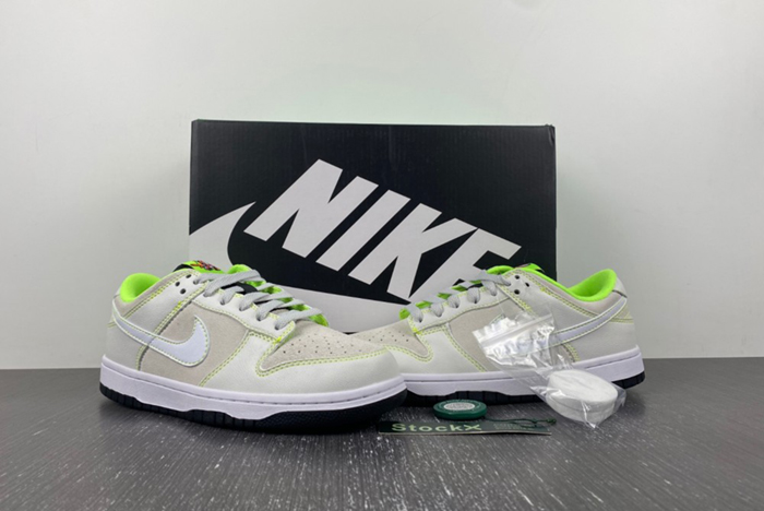 NIke  Dunk Low Oregon PE “Ducks of a Feather”  FQ7260-001