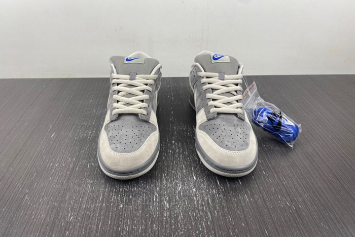 Nike SB Dunk Low TRUCK LTPACK  108269--111