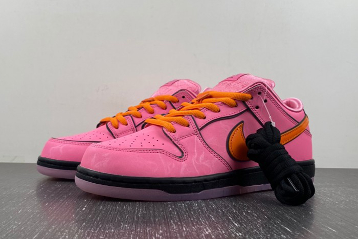 The Powerpuff Girls x Nike SB Dunk Low “Blossom”   FD2631-600