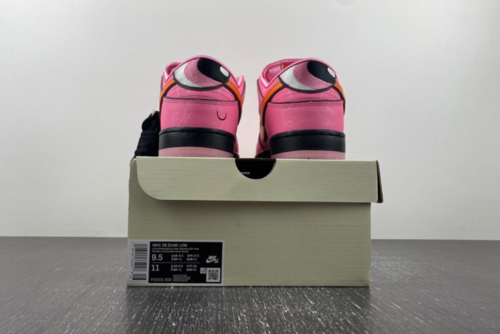 The Powerpuff Girls x Nike SB Dunk Low “Blossom”   FD2631-600