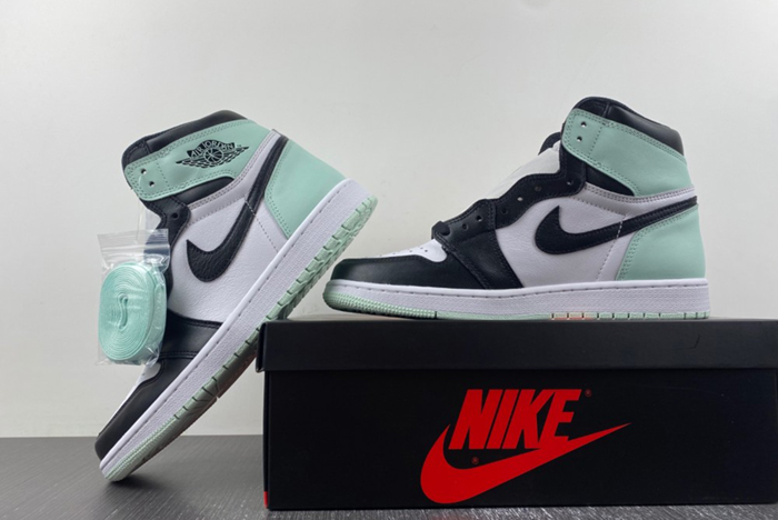 AIR JORDAN 1 RETRO HIGH OG NRG 861428 100