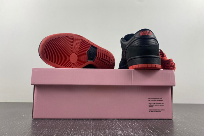 Nike Dunk SB Low TRD QS “Pigeon”  883232-008