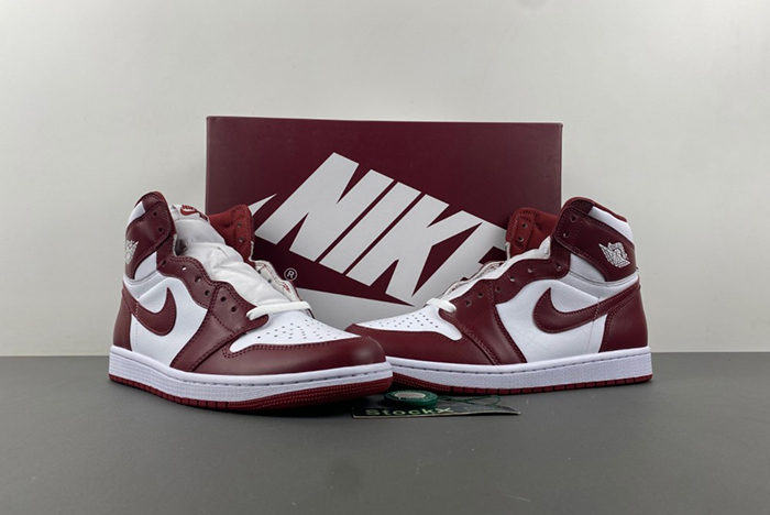 Air Jordan 1 High OG “Team Red”  DZ5485-160