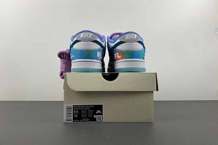 Futura Laboratories x Nike SB Dunk Low  HF6061-400
