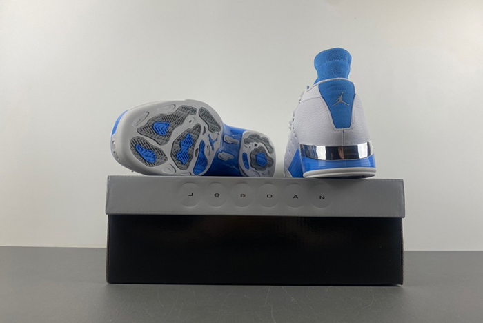 Air Jordan 17 Low “University Blue”   FJ0395-101